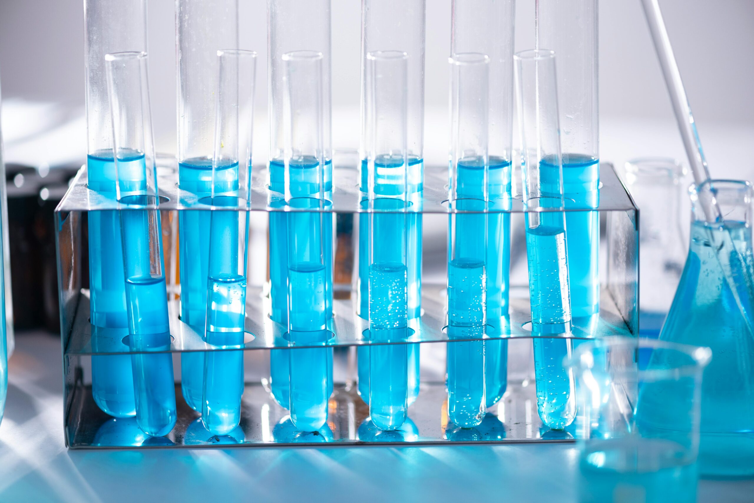 scientific glassware manufacturers